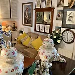 The Gallery B&b, The Glen, ,county Cork 3*