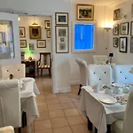 Bed & Breakfast The Gallery B&b, The Glen, ,county Cork 3*