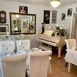 The Gallery B&b, The Glen, ,county Cork Bed & Breakfast Kinsale