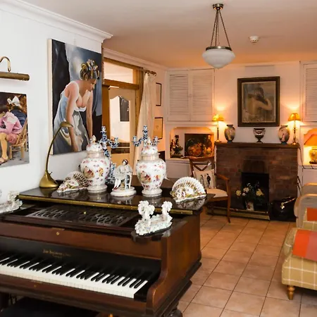 The Gallery B&b, The Glen, ,county Cork 3* קינסייל