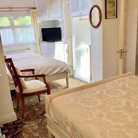 The Gallery B&b, The Glen, ,county Cork 金塞尔