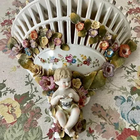 The Gallery B&b, The Glen, ,county Cork 3*