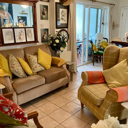 The Gallery B&b, The Glen, ,county Cork