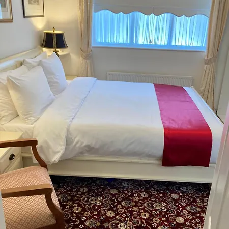 The Gallery B&b, The Glen, ,county Cork Kinsale