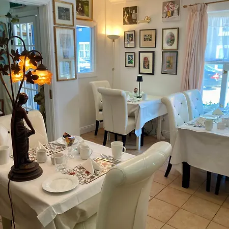 The Gallery B&b, The Glen, ,county Cork Отель типа 