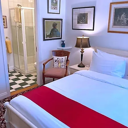 The Gallery B&b, The Glen, ,county Cork Bed and breakfast 3*
