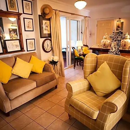 The Gallery B&b, The Glen, ,county Cork Bed and breakfast Kinsale