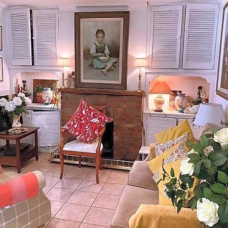 The Gallery B&b, The Glen, ,county Cork Bed and breakfast