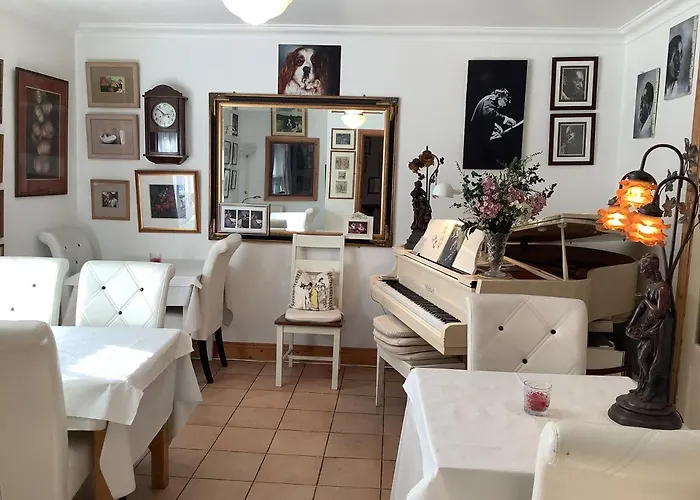 The Gallery B&b, The Glen, ,county Cork Kinsale