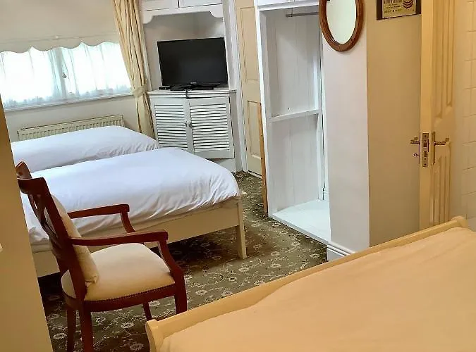 The Gallery B&b, The Glen, ,county Cork