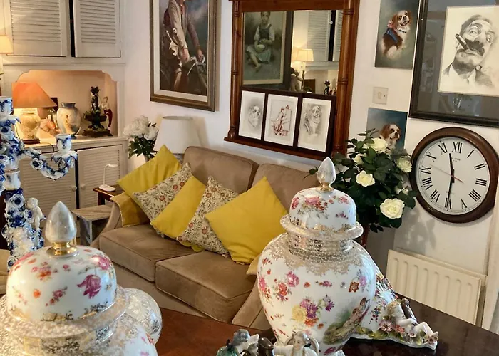 The Gallery B&b, The Glen, ,county Cork 3*