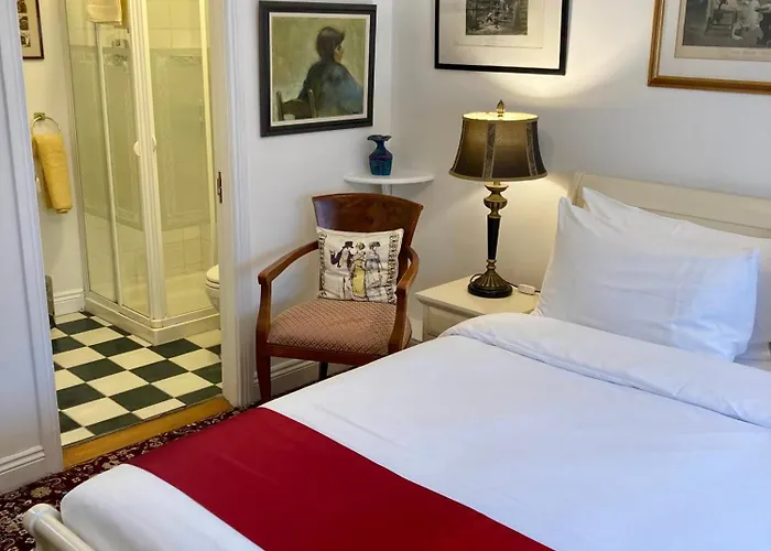 Bed & Breakfast The Gallery B&b, The Glen, ,county Cork 3*