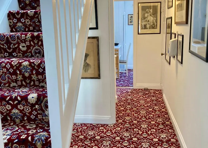 The Gallery B&b, The Glen, ,county Cork 3*